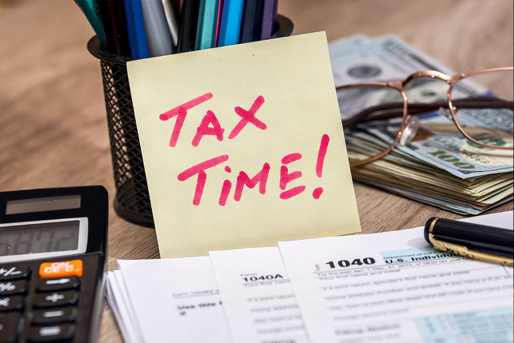 Maximize Your Refund Why Filing Taxes Early Is a Smart Move.jpg